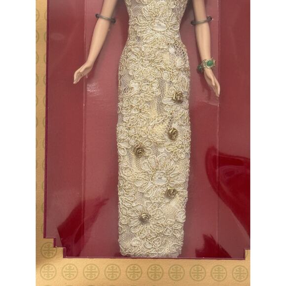 Golden Qi-Pao Barbie Ltd Edition Chinese Doll #20866 Mattel 1998 – NEW Beautiful - Picture 4 of 8